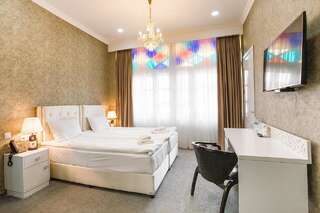Отель Hotel Aivani Old Tbilisi Тбилиси Двухместный номер Делюкс с 1 кроватью или 2 отдельными кроватями-5