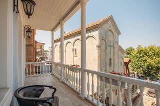 Отель Hotel Aivani Old Tbilisi Тбилиси Представительский люкс-1