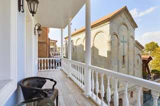 Отель Hotel Aivani Old Tbilisi Тбилиси Представительский люкс-7